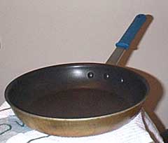 Non stick pan